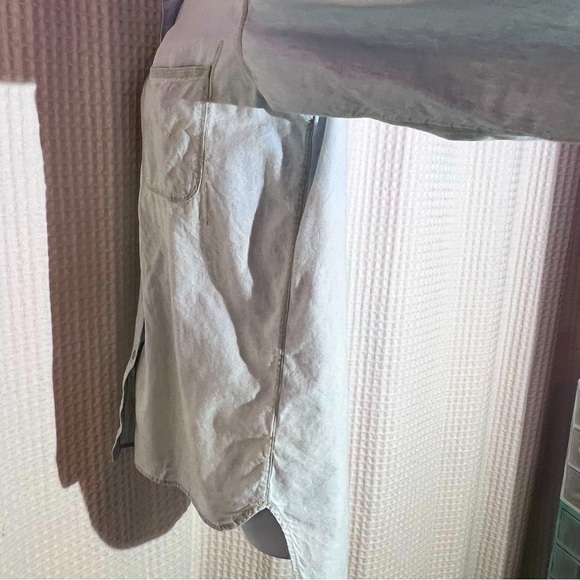 Madewell women fade blue cotton distress top long sleeve button front Sz Small - Picture 7 of 15